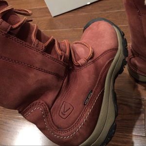 Keen winter boots